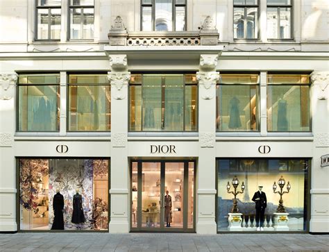 dior's promenaden